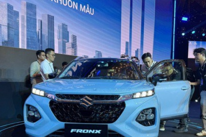 Ô tô tồn kho tới 200.000 chiếc, đại lý đua nhau giảm giá sâu