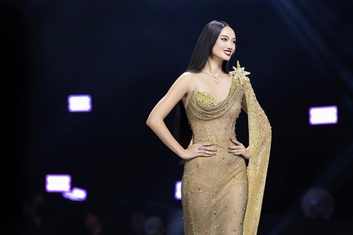 Á hậu Việt đang nhận 'gạch đá' trên phim giờ vàng VTV là ai? - 7