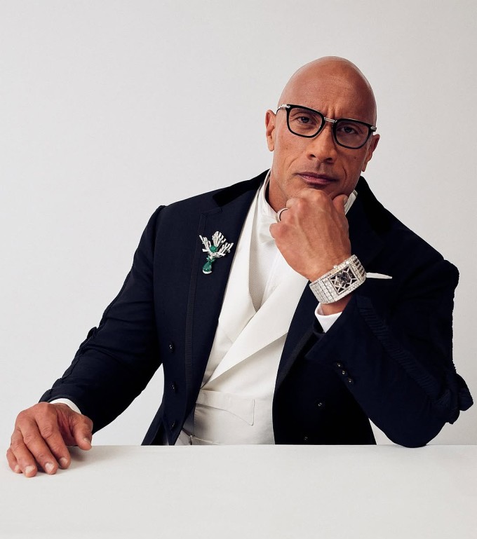 Mẫu Billionaire III được đánh giá phù hợp hoàn hảo với Dwayne Johnson.