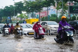 Mưa dông diện rộng ở miền Bắc, có nơi mưa rất to