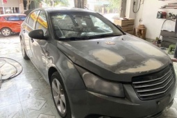 Mua Chevrolet Cruze 2011 đi 2 ngày chết máy, trả lại xe bị bắt thiệt 160 triệu