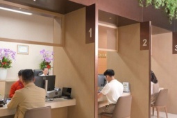 Ngân hàng ồ ạt cắt giảm hàng ngàn nhân sự, AI có phải là nguyên nhân chính?