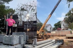 Đàm Vĩnh Hưng "tậu" đất xây biệt thự sau vài tháng mở quán cà phê