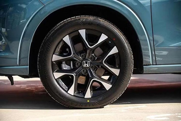 Honda ZR-V 2026 chốt giá từ 750 triệu đồng, SUV hạng C đầy ắp công nghệ - 6