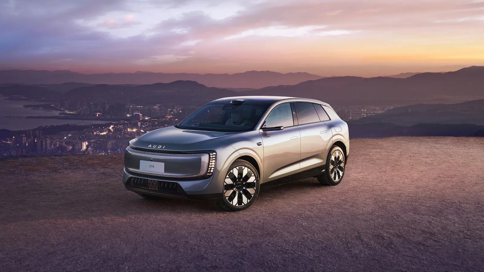 Tại Triển lãm Auto China (Bắc Kinh), liên minh Audi-SAIC đã ra mắt AUDI E7X.