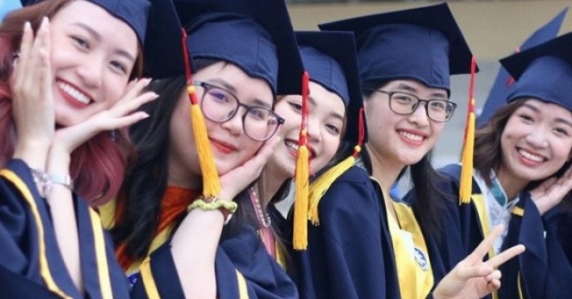 Những ngành, trường đại học được miễn học phí