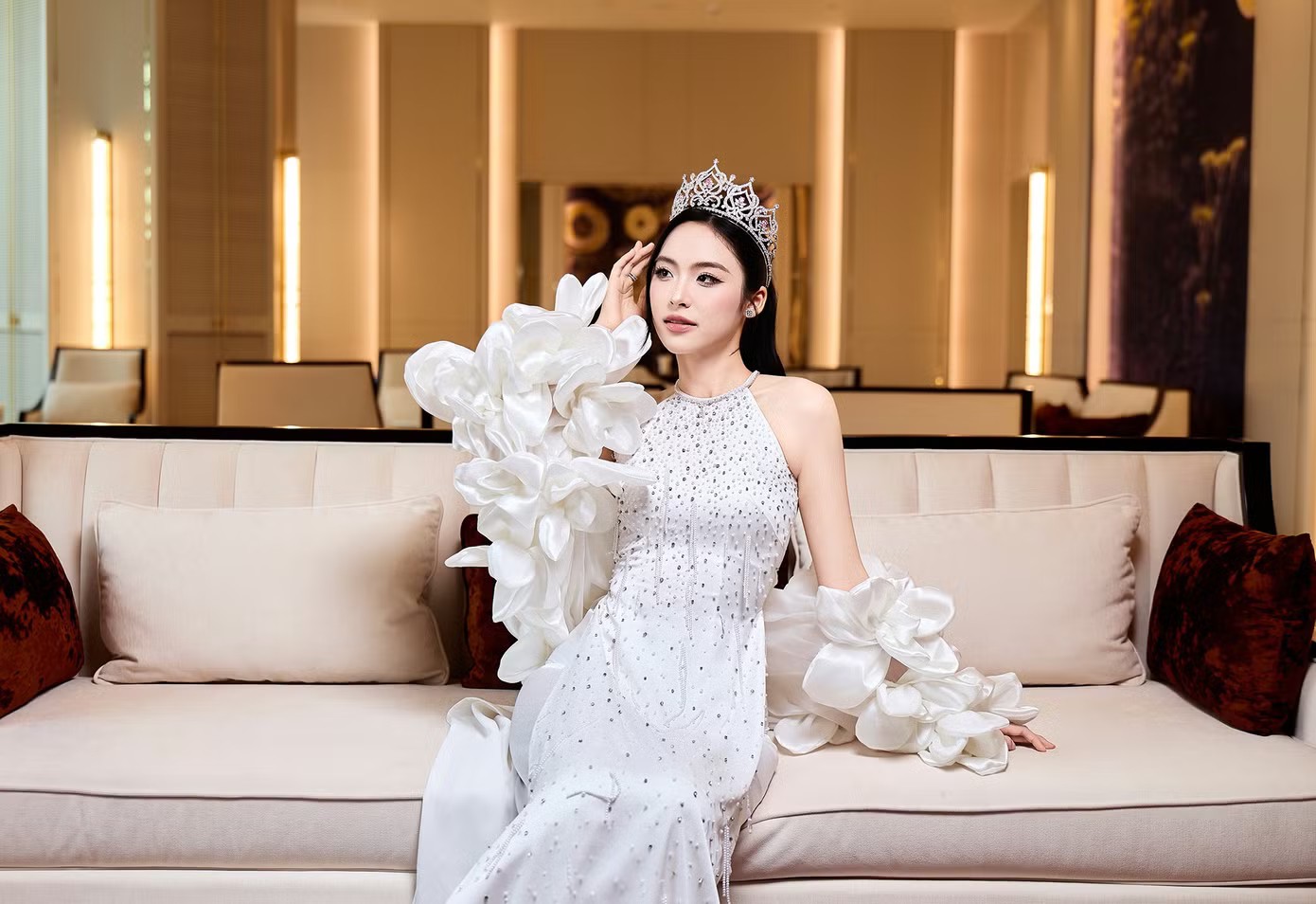 Hoa hậu Hà Trúc Linh, Á hậu Vân Nhi trước khi kết thúc nhiệm kỳ - 18