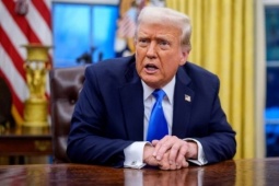 Ông Trump cảnh báo Iran nhanh chóng ký thỏa thuận sau ‘cú tát nhẹ’