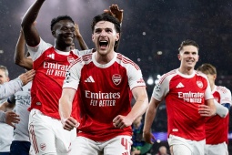 Arsenal có bao nhiêu % cơ hội giành cú đúp Ngoại hạng Anh và Cúp C1?