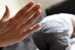 Trẻ bị chính người thân bạo hành gây rúng động: Bộ Y tế ra công điện khẩn
