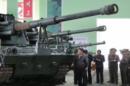 Ông Kim Jong-un thị sát dàn pháo tự hành có thể uy hiếp Seoul