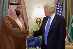 Phía sau quyết định đột ngột của Tổng thống Trump ở eo biển Hormuz