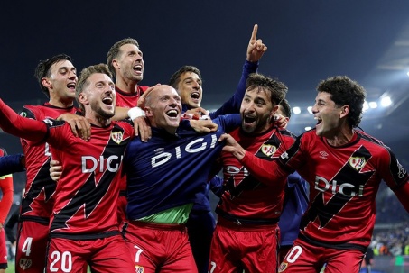 La Liga giành suất thứ 5 dự Cúp C1 nhờ cú phạt đền hỏng, đội Antony sắp giành "vé vàng"