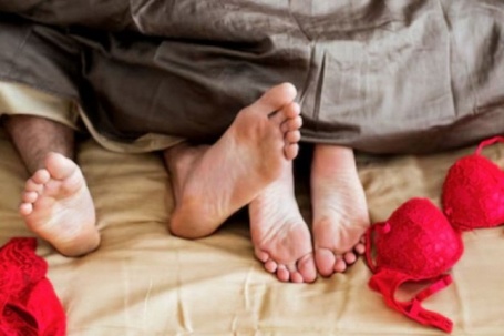 Đi ăn khuya cùng tiểu tam, người đàn ông ngoại tình không ngờ gặp bi kịch cuối đời