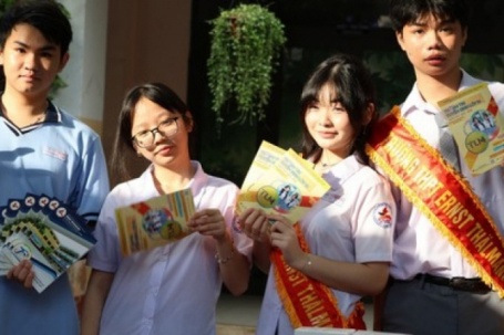 Ngày cuối điều chỉnh nguyện vọng thi lớp 10 tại TPHCM: “Quay xe” hay giữ nguyên để tránh trượt?