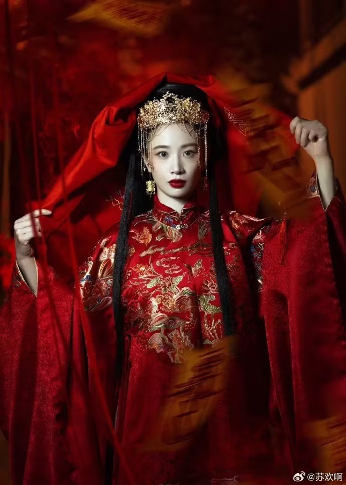 Tạo hình phim kinh dị của Lý Mộng.