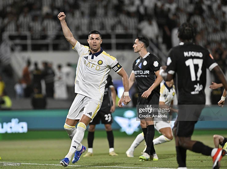 Ronaldo ghi bàn cho Al Nassr