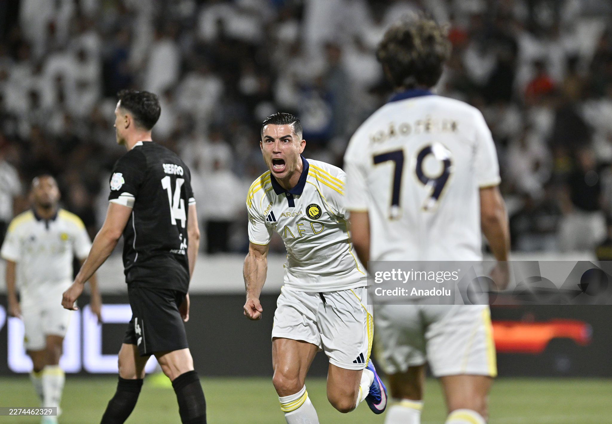Ronaldo sắp giành được danh hiệu chính thức đầu tiên cùng Al Nassr