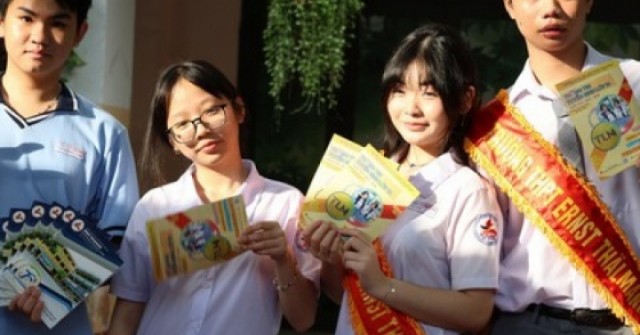 Ngày cuối điều chỉnh nguyện vọng thi lớp 10 tại TPHCM: “Quay xe” hay giữ nguyên để tránh trượt?
