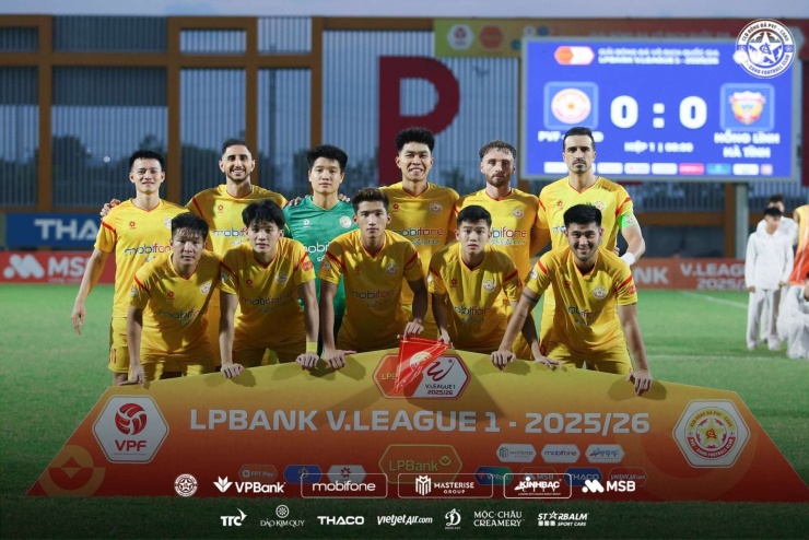 PVF-CAND đang gặp khó khăn trong cuộc đua trụ hạng. Ảnh: PVF-CAND.