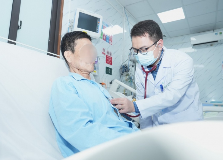 Nhiều thói quen hàng ngày như hút thuốc, ăn mặn, uống nhiều rượu bia hay ít vận động có thể âm thầm làm tăng nguy cơ đột quỵ