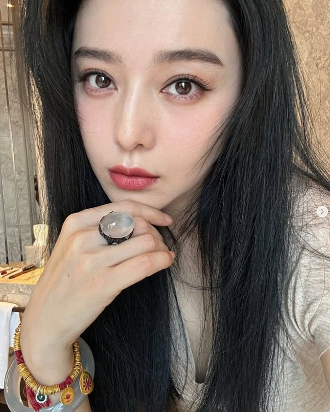 Bộ sưu tập trang sức ngọc 'con cưng' của Phạm Băng Băng - 2