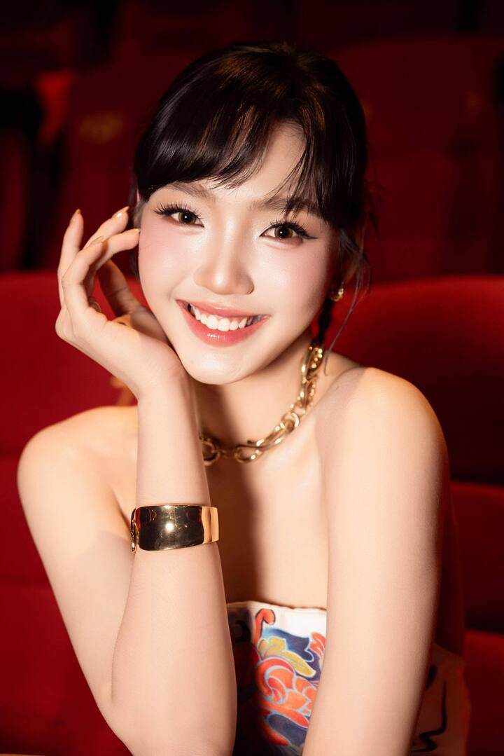 Mỹ nhân 18 tuổi đóng liên tiếp 3 phim doanh thu trăm tỷ đồng - 5