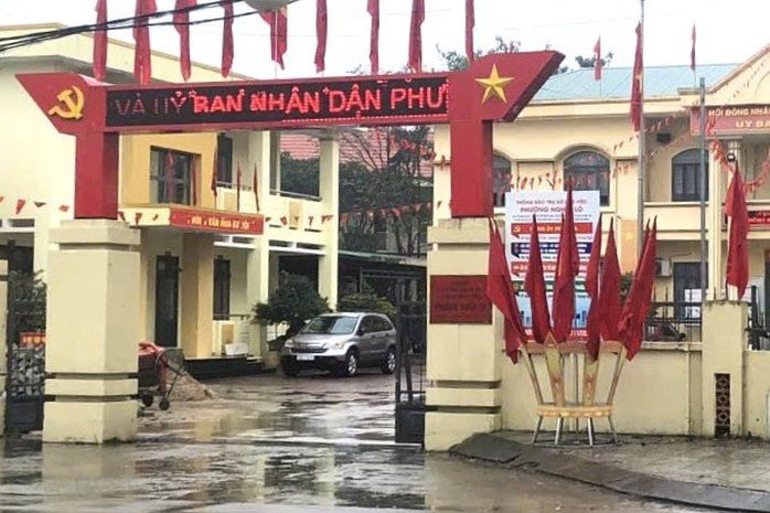 Trụ sở UBND phường Nghĩa Lộ