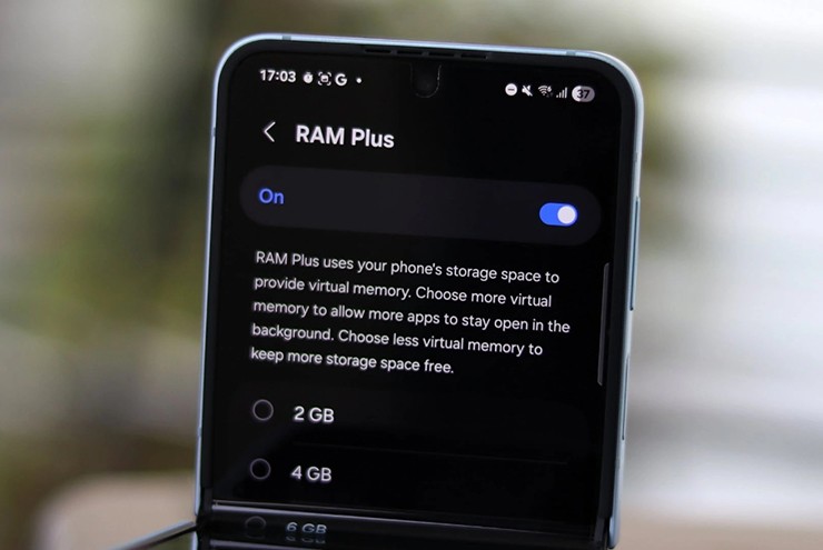 Nhiều smartphone đi kèm công cụ tạo RAM ảo.