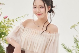 Mỹ nhân 18 tuổi đóng liên tiếp 3 phim doanh thu trăm tỷ đồng