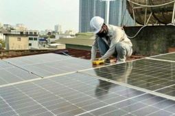 Tiền điện bao nhiêu mỗi tháng thì hộ gia đình nên lắp điện mặt trời mái nhà?