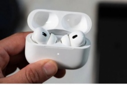 Apple tiến gần tới tai nghe AirPods làm “thay đổi thế giới”