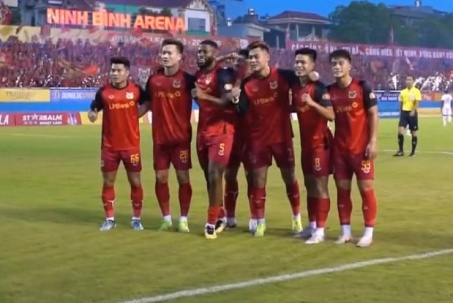 Video bóng đá Ninh Bình – Hải Phòng: Hoàng Đức tỏa sáng, siêu phẩm muộn màng (V-League)