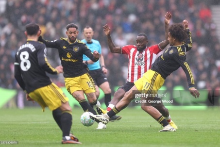 Video bóng đá Sunderland – MU: Phung phí cơ hội, cột dọc cứu nguy (Ngoại hạng Anh)