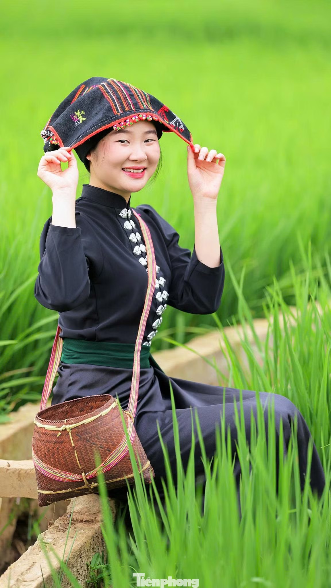 Ruộng bậc thang đẹp tuyệt khi lúa vào thì con gái - 4