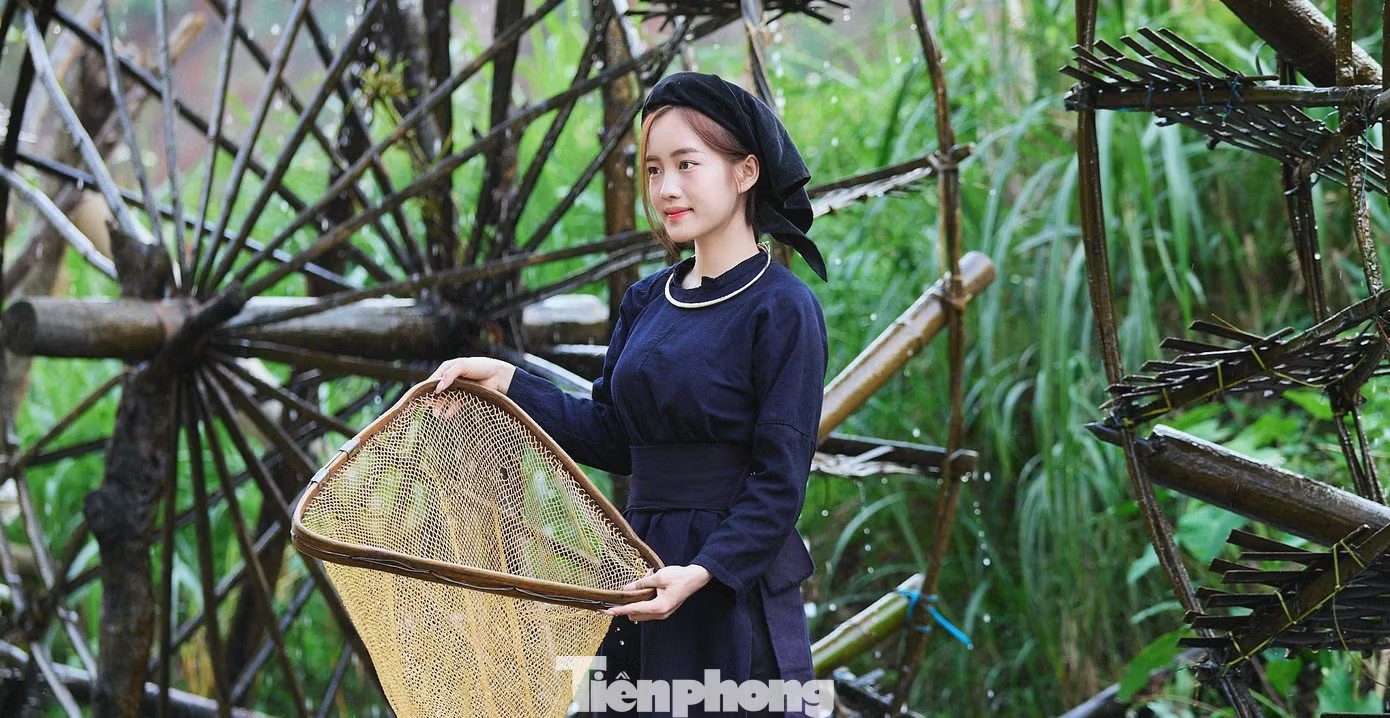 Ruộng bậc thang đẹp tuyệt khi lúa vào thì con gái - 8