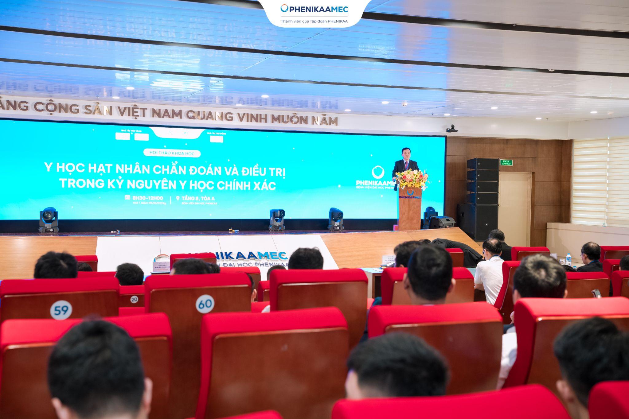 PGS.TS.BS Nguyễn Thanh Hồi - Tổng Giám đốc Bệnh viện Đại học Phenikaa phát biểu khai mạc hội thảo