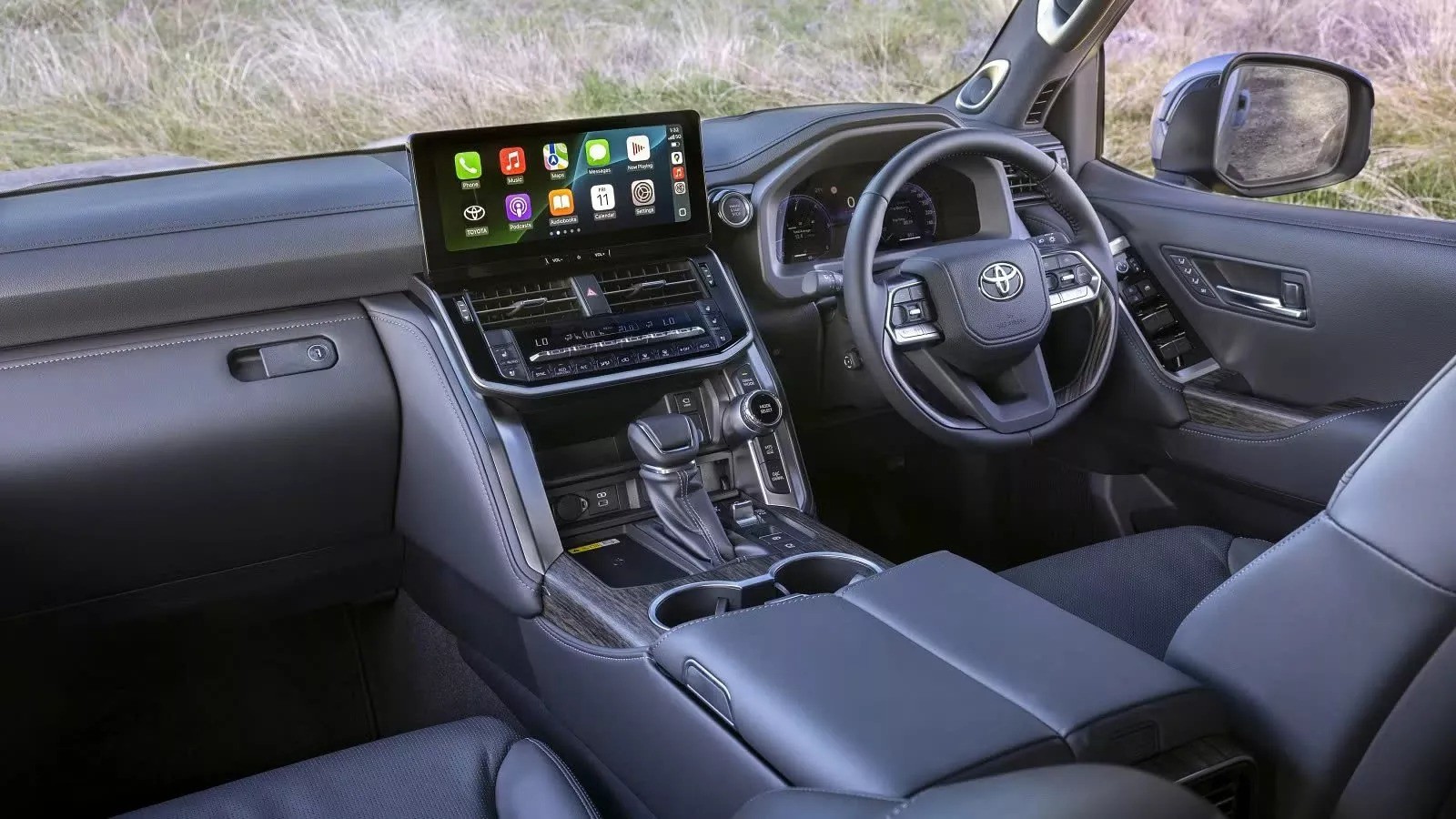 Toyota Land Cruiser hybrid chính thức ra mắt - 3