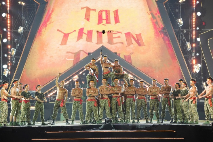 Chiến sĩ đặc công trình diễn ở concert 'Sao nhập ngũ' - 1