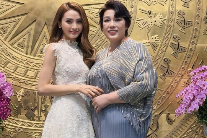 MC Huyền Trang bật khóc, lần đầu bộc bạch điều này với mẹ chồng