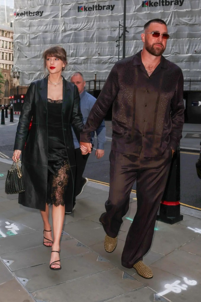 Taylor Swift và Travis Kelce tại London hôm thứ Sáu. Ảnh: Goff