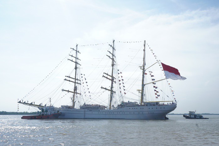 Tàu KRI Bima Suci thuộc Hải quân Indonesia tại cảng Sài Gòn Hiệp Phước ngày 10-5.