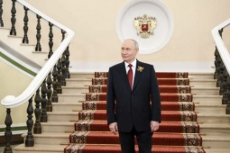 Tổng thống Nga Vladimir Putin ra đề nghị nóng về Iran