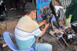 "Phù phép" xe đạp điện thành xe máy điện
