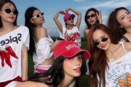 Ảnh sao 10/5: Nhã Phương và hội bạn mỹ nhân khoe dáng khi đi nghỉ dưỡng