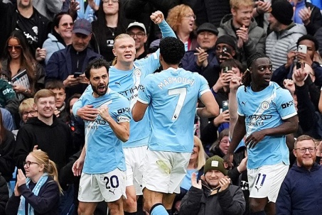 Gay cấn bảng xếp hạng Ngoại hạng Anh: Man City phả hơi nóng lên Arsenal