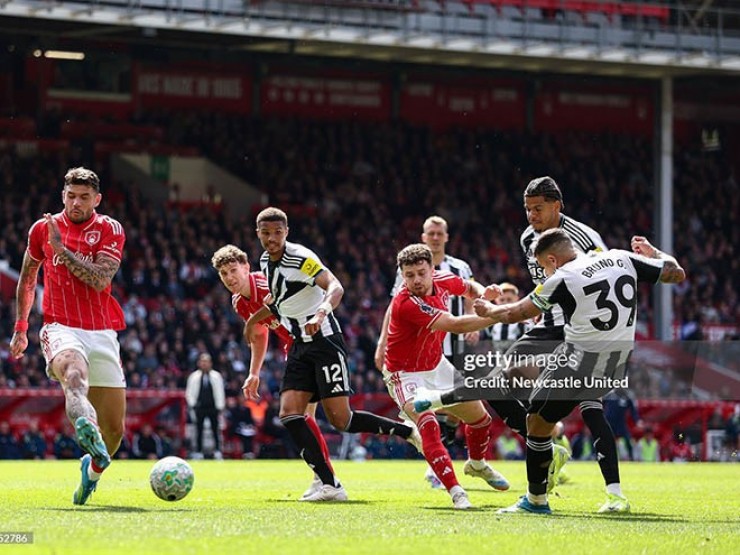 Video bóng đá Nottingham Forest - Newcastle: “Chích chòe“ gặp khó, cú đấm phút 88 (Ngoại hạng Anh)