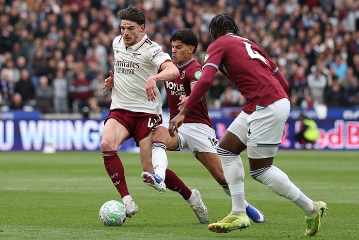 Arsenal tiến sát ngôi vương Ngoại hạng Anh: Arteta kịp sửa sai, lịch sử vẫy gọi