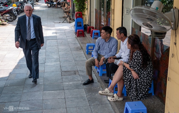Thích ứng mưu sinh khi công an siết phạt lấn chiếm vỉa hè - 4