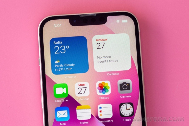 iPhone 13 có phần notch thu gọn giống iPhone 13 Pro Max
